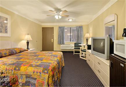 Super 8 By Wyndham El Centro Motel Room photo