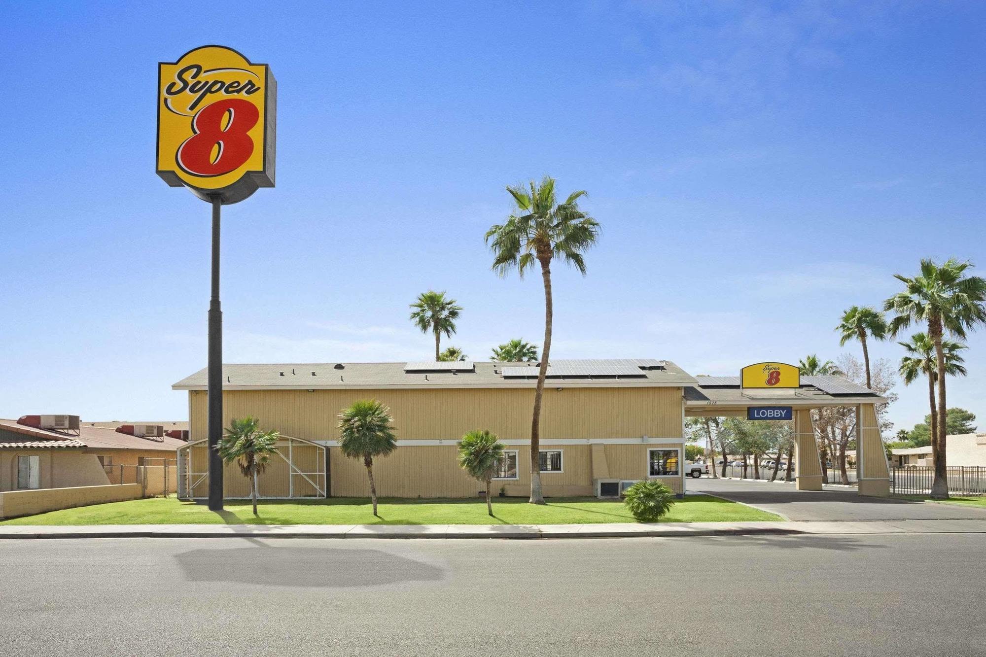 Super 8 By Wyndham El Centro Motel Exterior photo